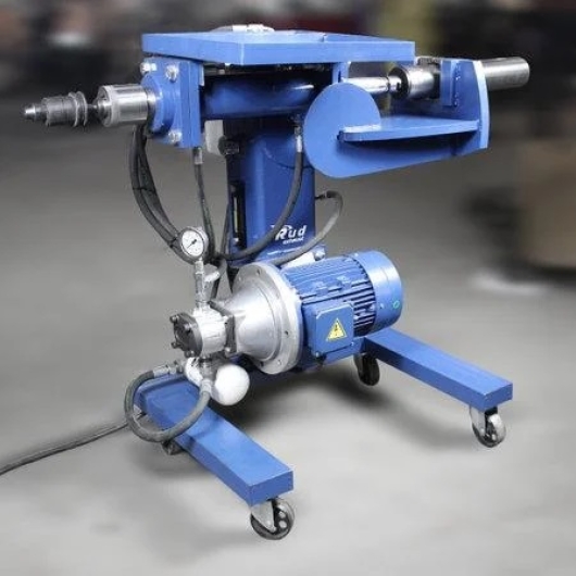 Верстат для редукування і формування кінців труб